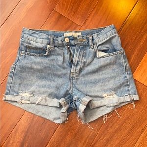 Topshop - Rosa shorts (size 2)